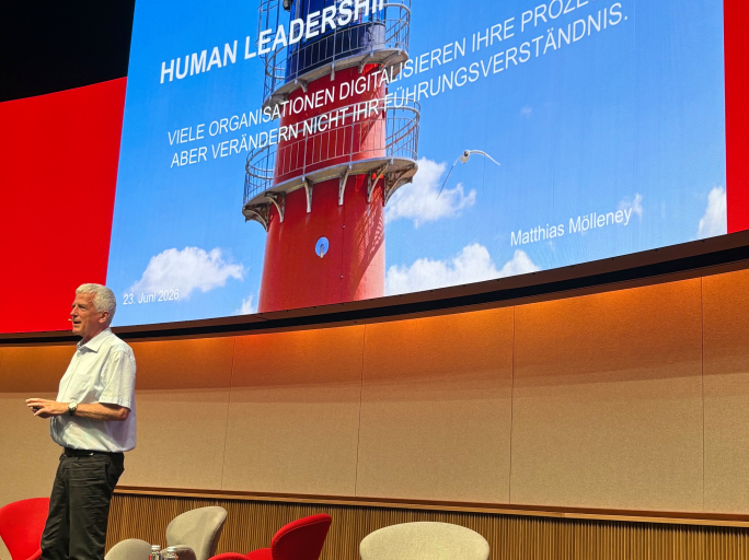 Keynote-Referat zum Thema Humane Führung in einer KI-Welt