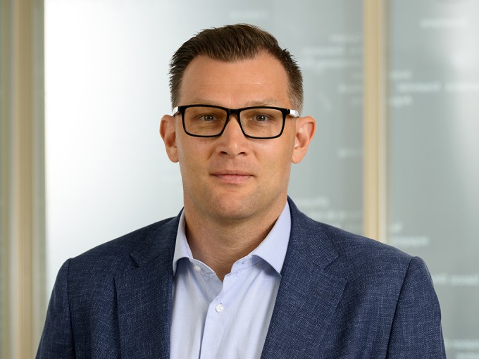 Profond Hess Dominik