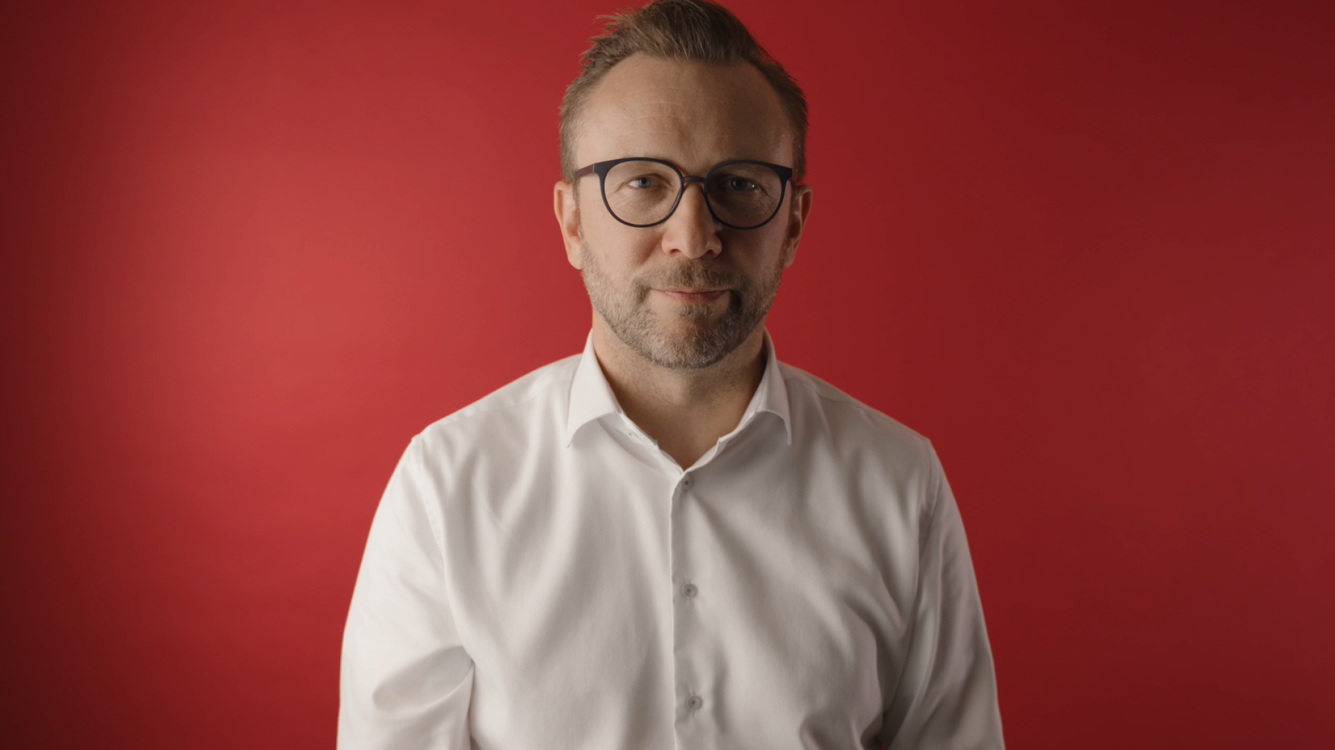 Marco Immler erzählt im Video was Profond unternimmt, um Kunden zu begeistern und Vertrauen aufzubauen. 